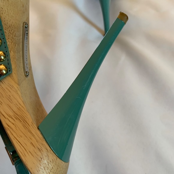 H by Halston Emma Heels In Blue Cloudy Color and Wood! - Picture 11 of 16